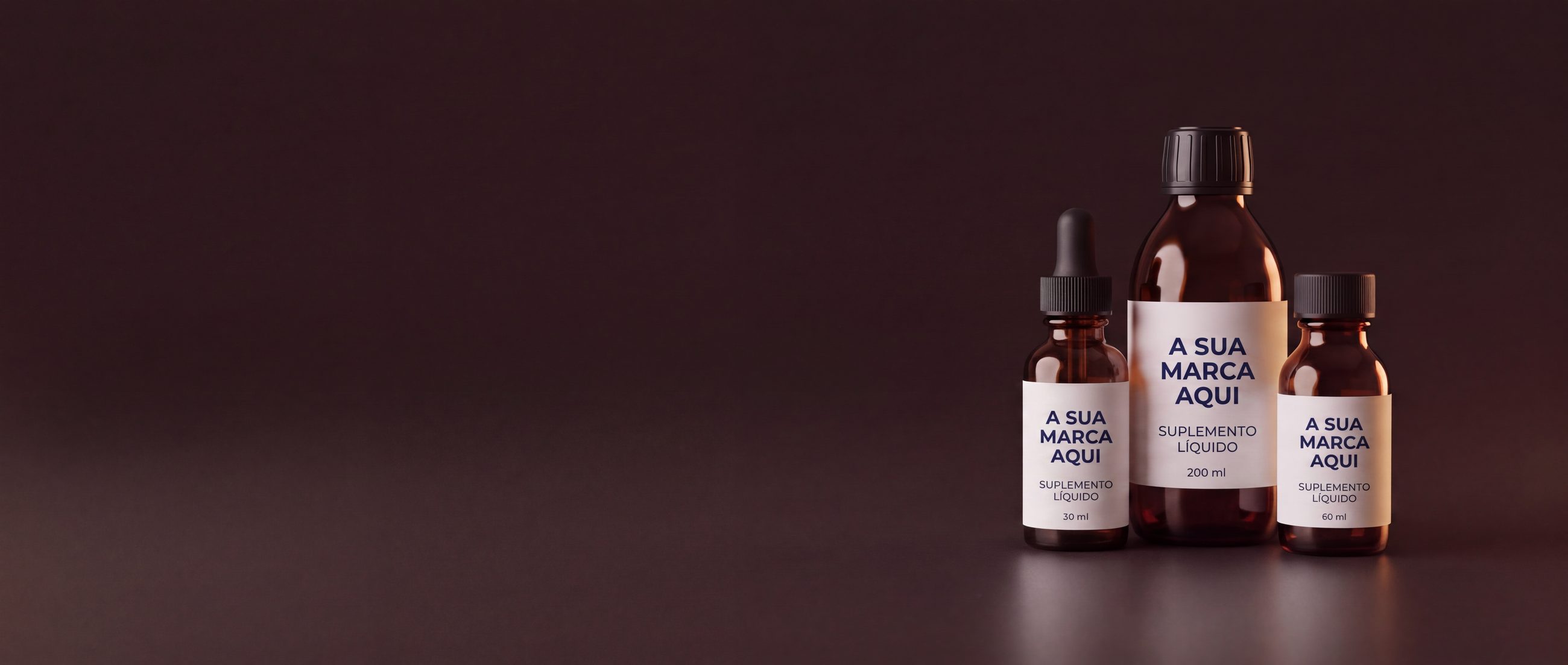 Frascos de vidro âmbar para suplementos com etiquetas A SUA MARCA AQUI — mockup de marca própria, 30, 60 e 200 ml